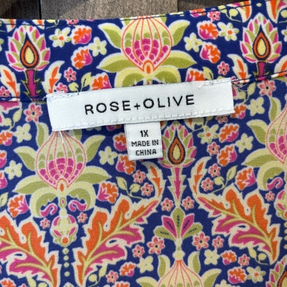 Rose and Olive 1X Top Tunic V Neck Henley pin Tuck Floral - Picture 4 of 11